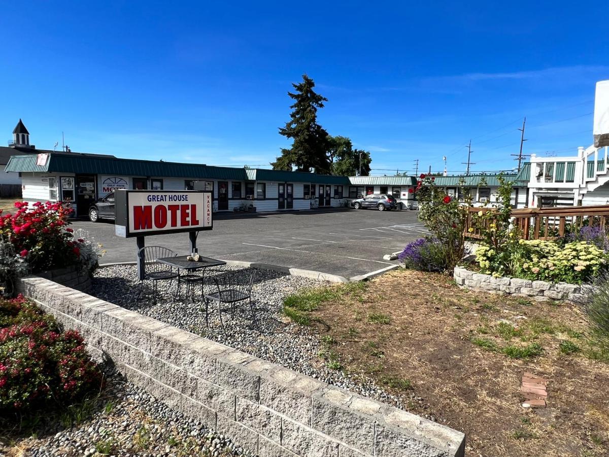 Great House Motel Sequim Bagian luar foto