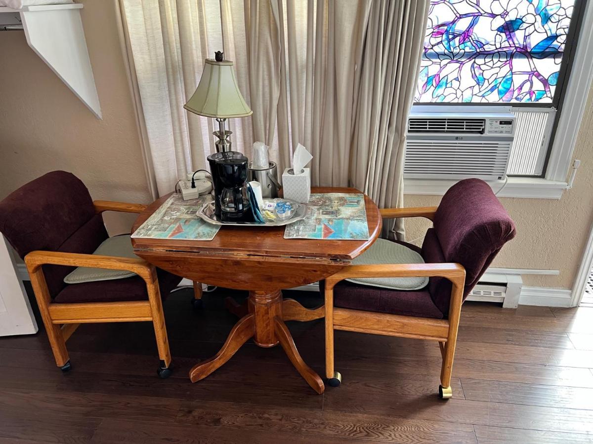Great House Motel Sequim Bagian luar foto