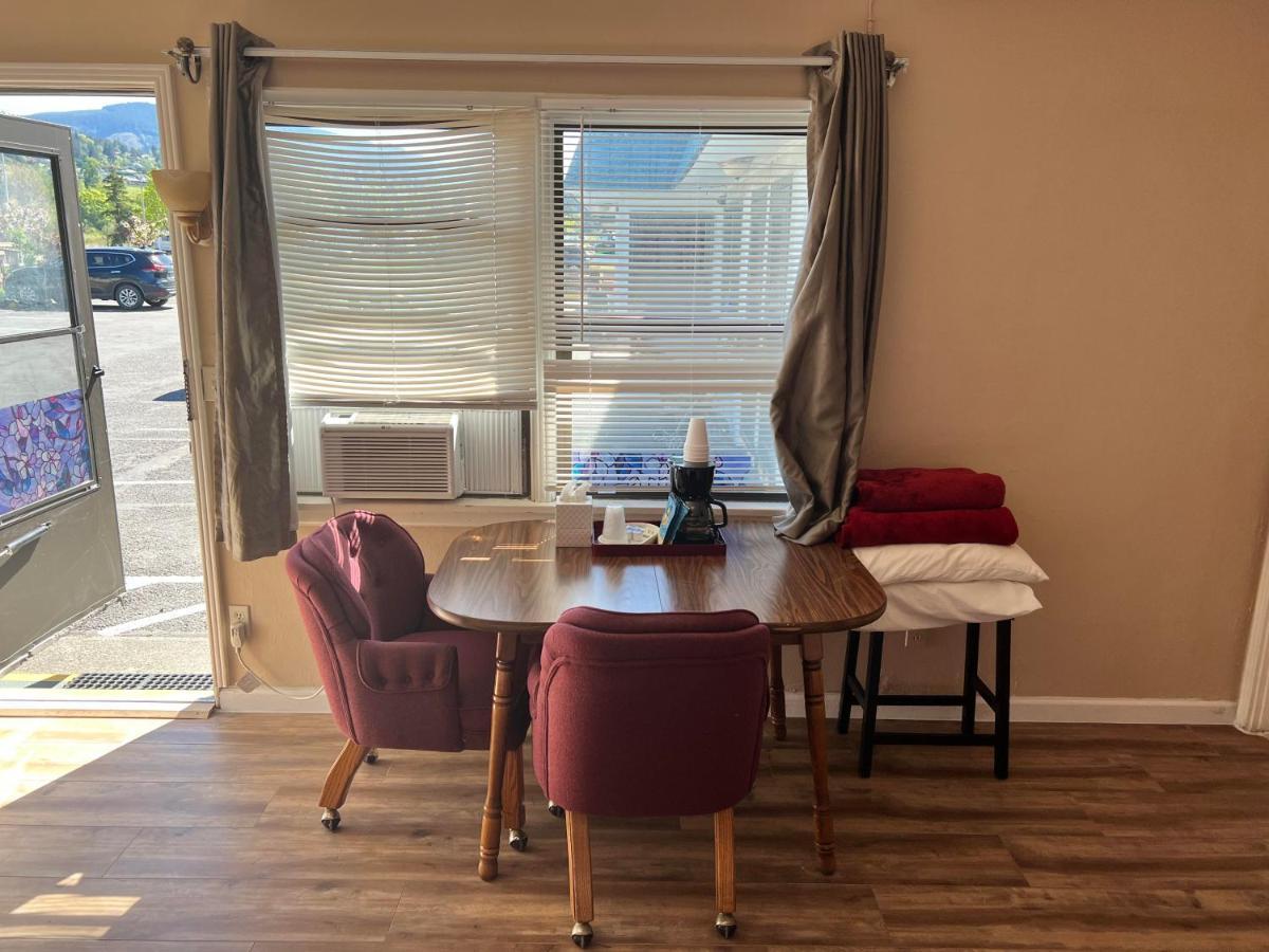 Great House Motel Sequim Bagian luar foto