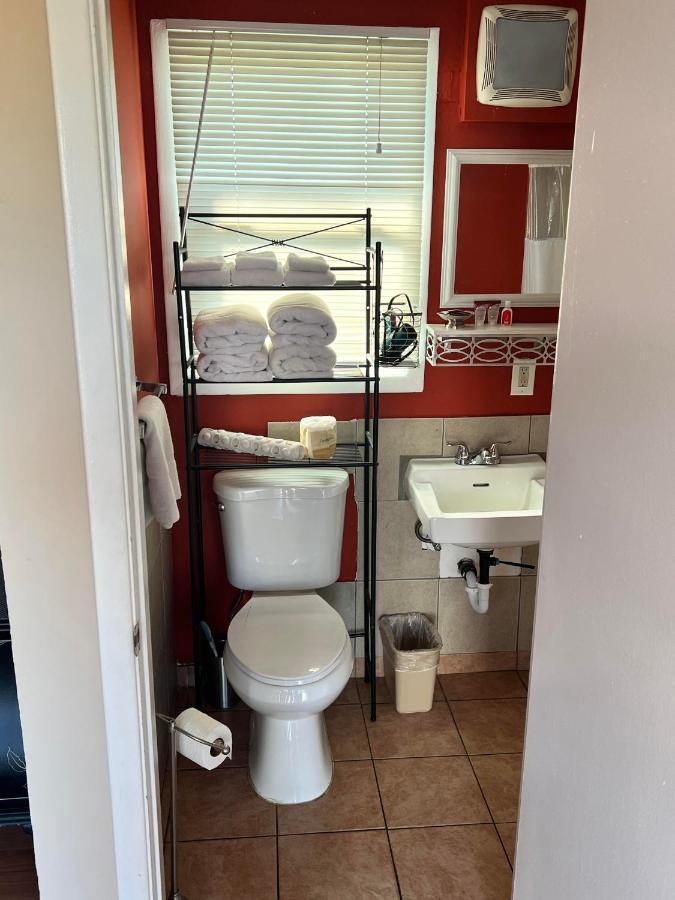 Great House Motel Sequim Bagian luar foto